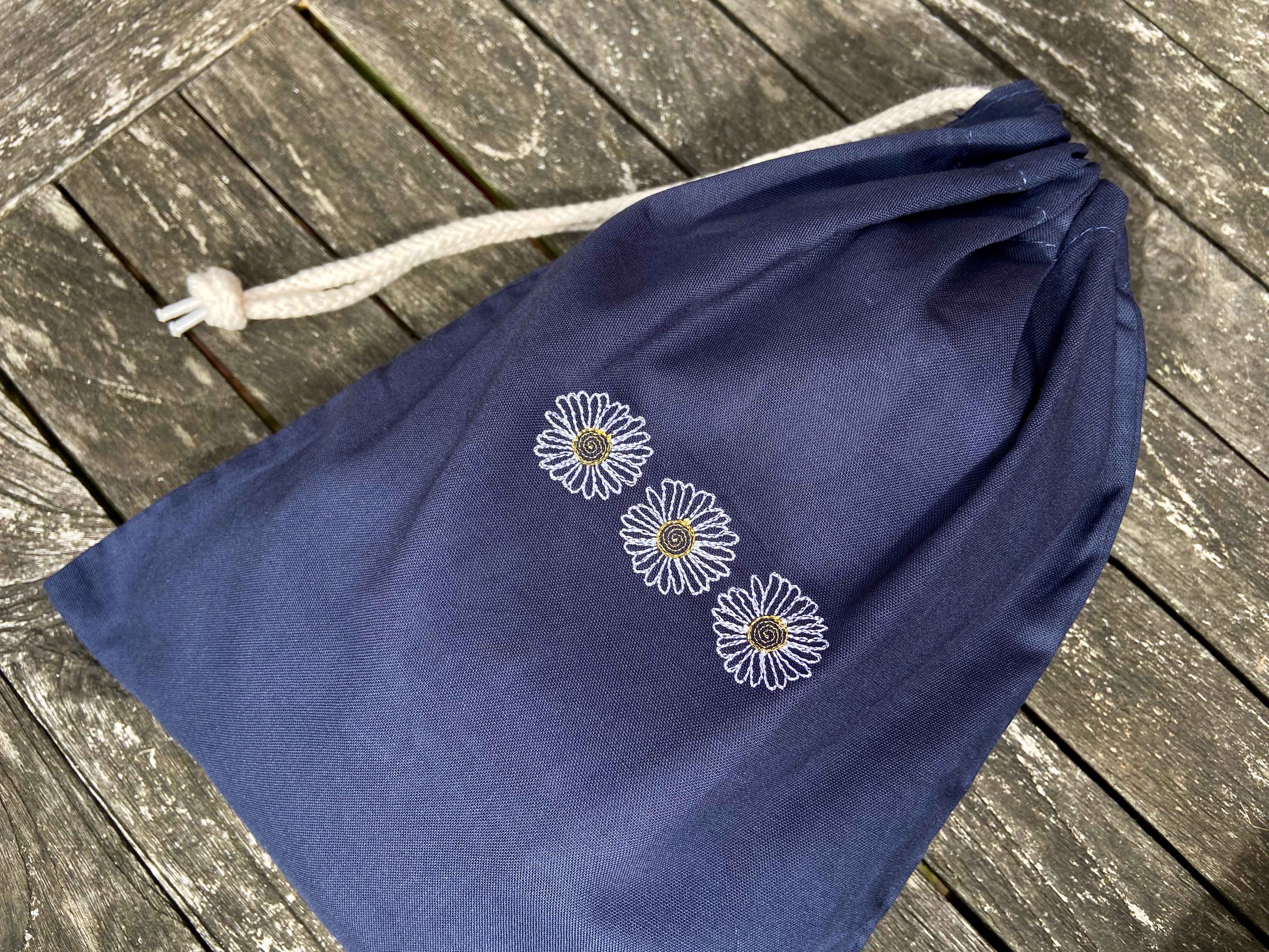 Daisy Drawstring Bag