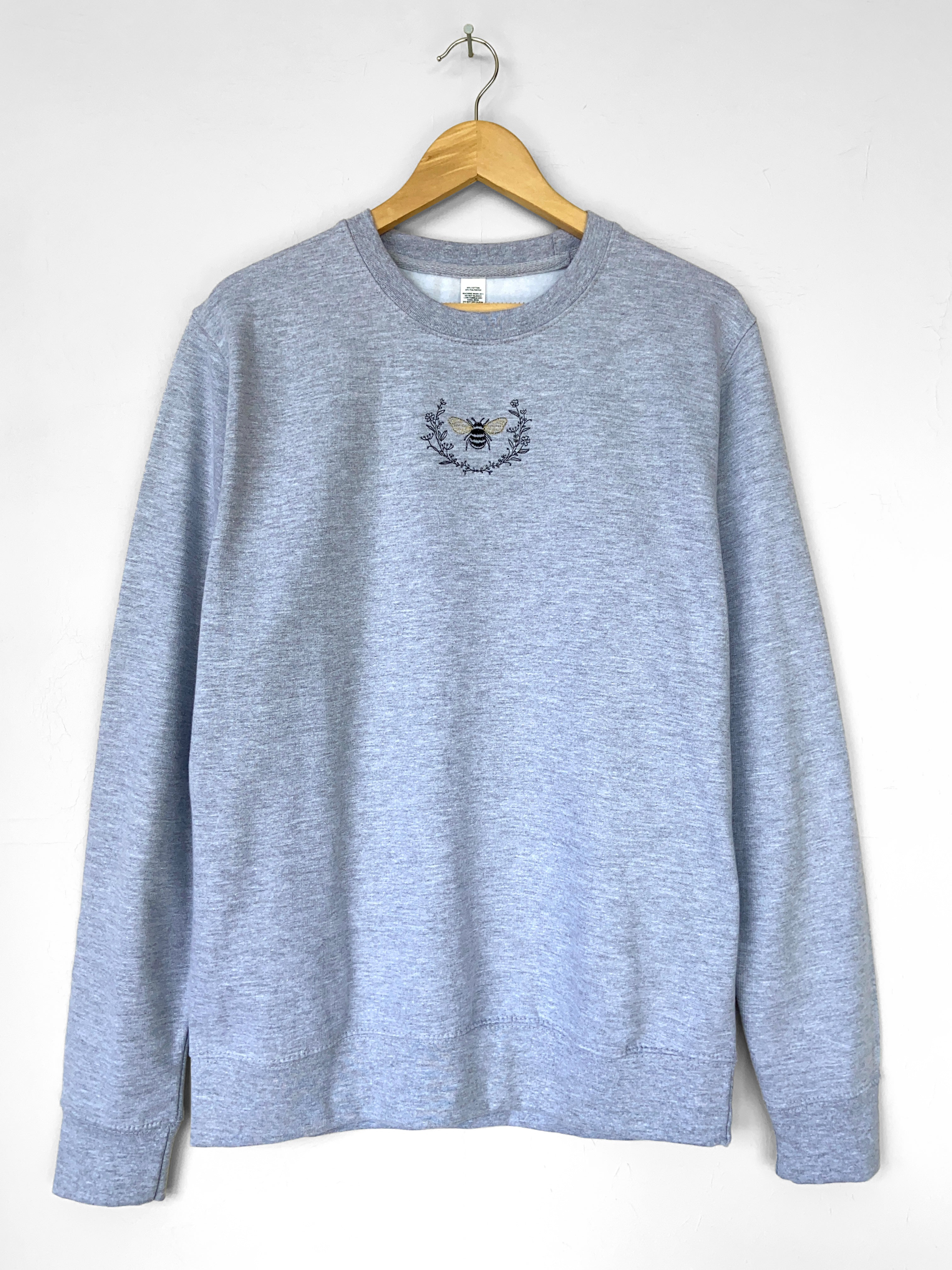 Bee Wreath Sweatshirt