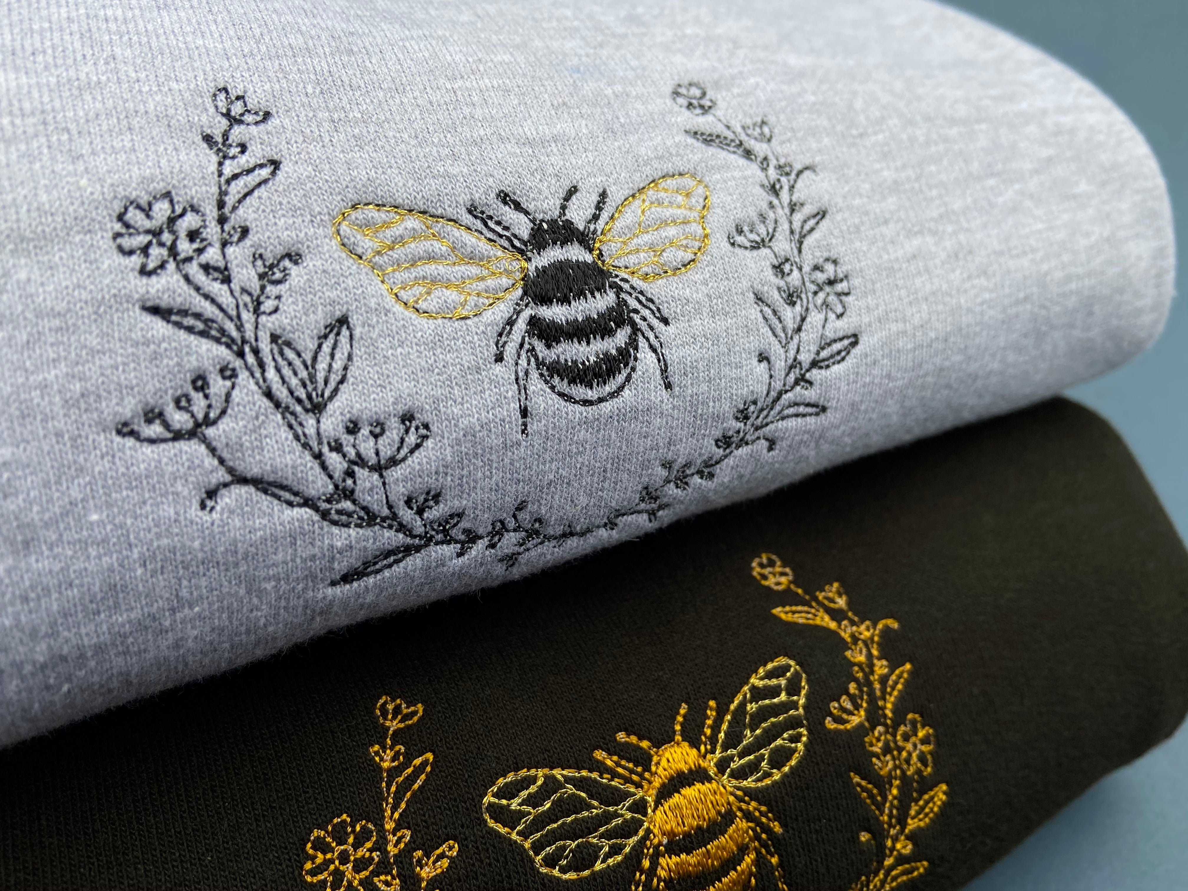 Bee Wreath Sweatshirt